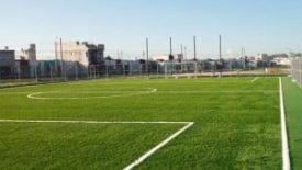 cancha de futbol con pasto sintetico